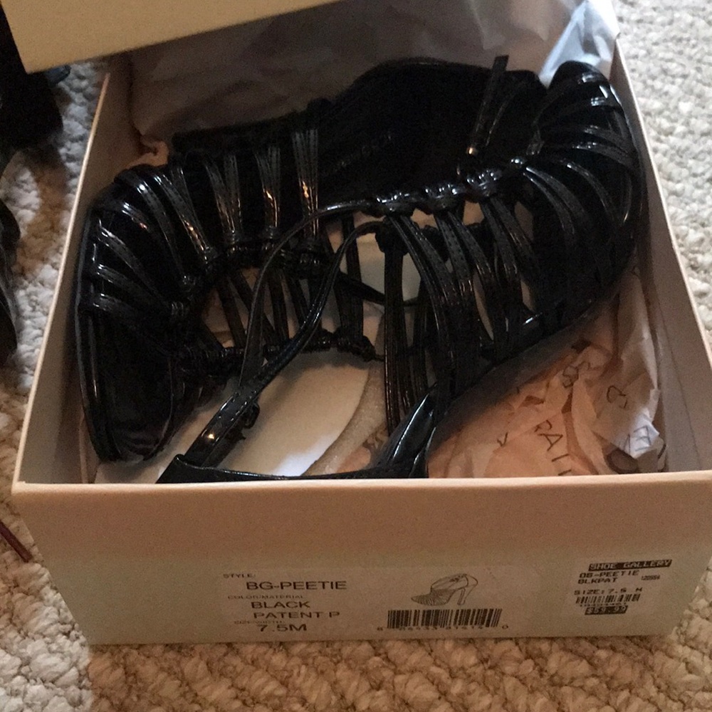 Bcbg Black strappy heel